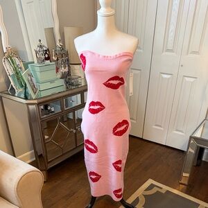 Madden Girl Pink Knit Fabric - Valentines Day Perfect L NWT ❤️